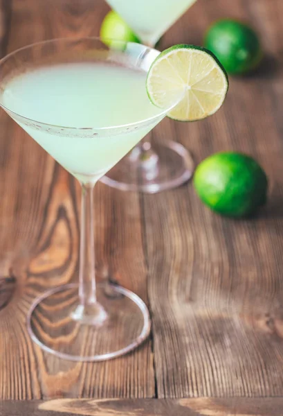 Gläser mit klassischen Daiquiri-Cocktails — Stockfoto