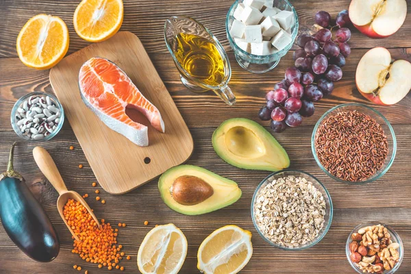 Alimentos que fornecem dieta de colesterol baixo — Fotografia de Stock