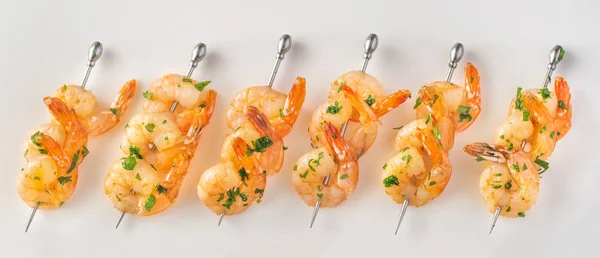 Shrimp skewers — Stock Photo, Image