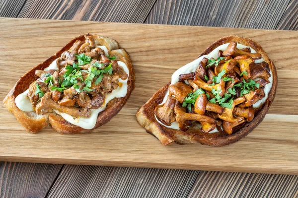 Sandwichs Fromage Girolles Frites — Photo