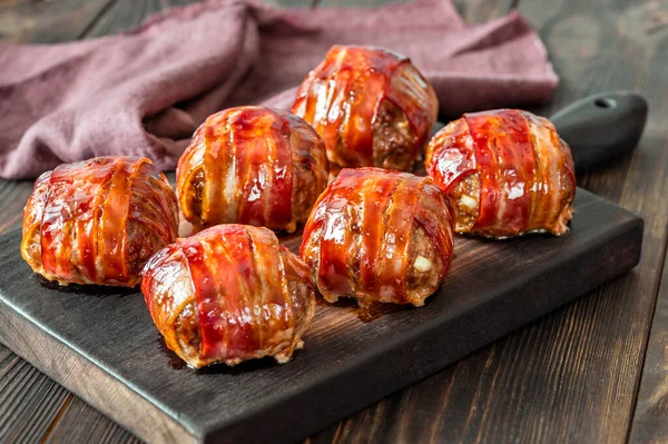 Bacon Ambalate Chiftele Umplute Brânză — Fotografie, imagine de stoc
