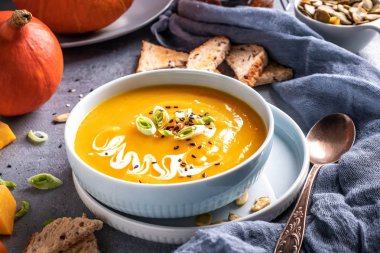 balkabağı çorbası, yakın çekim