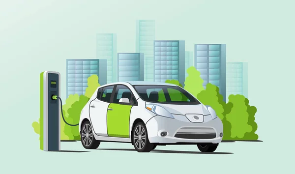 Chargement de voiture électrique à la station de charge, paysage urbain en arrière-plan — Image vectorielle