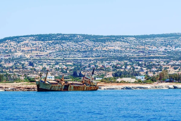 Старое кораблекрушение недалеко от Кипра, Пафос — стоковое фото