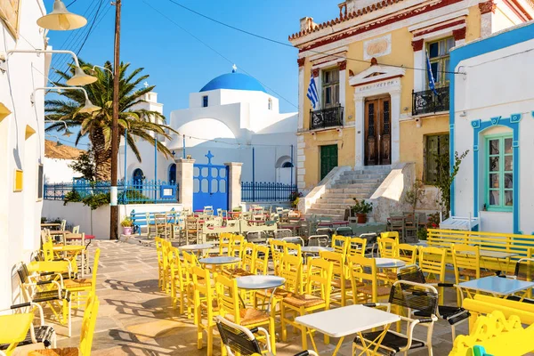 Büyülü Ana Meydanı, Chora için yapılan Serifos. Kiklad Adaları, Yunanistan