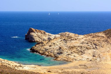 Agios Sostis Plajı, Serifos en güzel plajlarından biri. Kiklad Adaları, Yunanistan