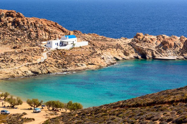 Stranden Och Den Kyrkan Agios Sostis Serifos Kykladerna Grekland — Stockfoto