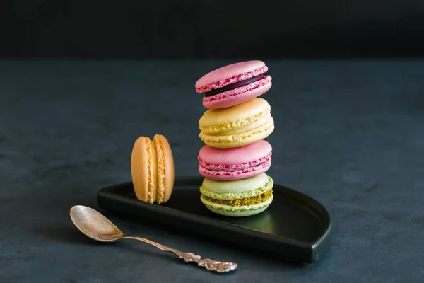 Bolos Macarons Coloridos Bolos Franceses Pequenos Macaroons Franceses Doces Coloridos — Fotografia de Stock