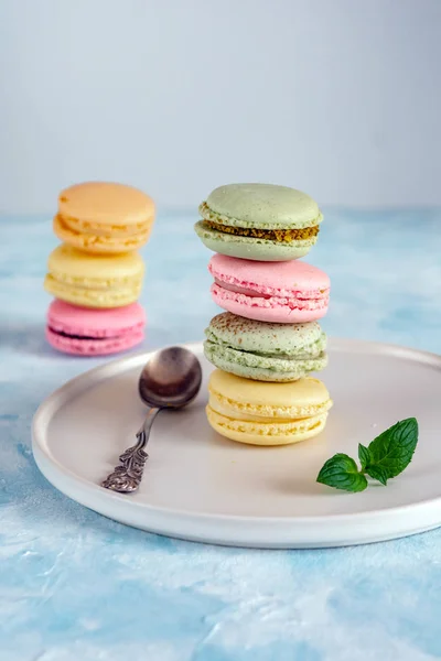 Bolos Macarons Coloridos Bolos Franceses Pequenos Macaroons Franceses Doces Coloridos — Fotografia de Stock