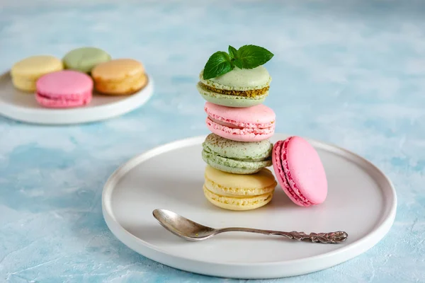 Bolos Macarons Coloridos Bolos Franceses Pequenos Macaroons Franceses Doces Coloridos — Fotografia de Stock