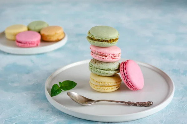 Bolos Macarons Coloridos Bolos Franceses Pequenos Macaroons Franceses Doces Coloridos — Fotografia de Stock