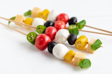 Meze çeşitli sebze ve peynir ile Stick.