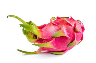 Beyaz arka planda ejderha meyvesi (Pitaya, Pitahaya) izole