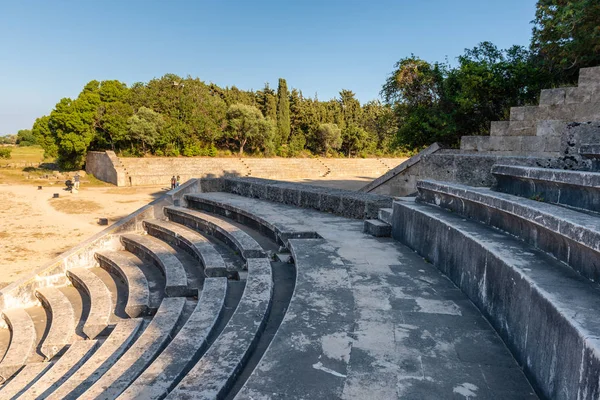 Ρόδος Ελλάδα Μάιος 2018 Αρχαίο Θέατρο Μαρμάρινο Καθίσματα Και Σκάλες — Φωτογραφία Αρχείου