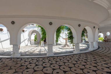 RHODES, GREECE - 13 Mayıs 2018: Kalithea Springs veya Kalithea Therme antik çağlardan kalma tedavi edici özelliklere sahip kaplıca