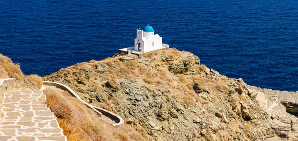 Lilla Kapellet Sju Martyrer Med Fantastisk Utsikt Över Egeiska Havet — Stockfoto