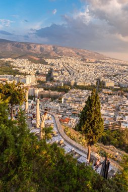 Atina, Yunanistan - 13 Eylül, 2018:View üzerinden günbatımı zamanı Atina'da Lycabettus Hill, Yunanistan.