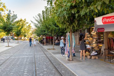Atina, Yunanistan - 14 Eylül 2018: Street Atina şehir merkezinde. Yunanistan, Europe
