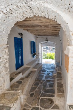 Kastro, Sifnos eski başkenti pitoresk Caddesi. Kiklad Adaları, Yunanistan. Europe