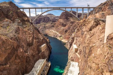 Mike O'Callaghan - Pat Tillman Memorial Bridge Colorado Nehri üzerinde Arizona ve Nevada bağlayan, Hoover Barajı yanında. Abd