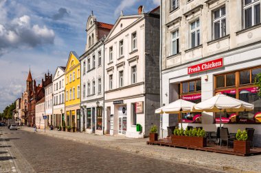 Chelmno, Polonya - 17 Ağustos 2019: Kuyavian-Pomeranvoyvoybozili bir şehir olan Chelmno'nun Mimarisi