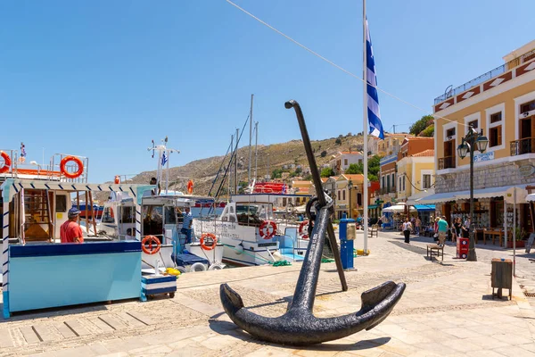 Symi Greece Μαΐου 2018 Αγκυροβόλιο Παραλιακό Περίπατο Στη Σύμη Δωδεκανήσου — Φωτογραφία Αρχείου
