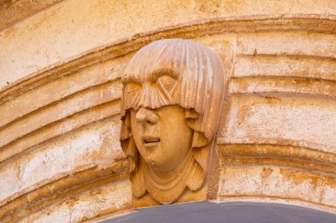 Menorca, İspanya - 14 Ekim 2019: Menorca adasındaki Ciutadella Meydanı 'ndaki Santa Maria Katedrali' nin mimari detayları