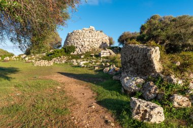 Talati de Dalt 'ın Menorca adasındaki talatik yerleşim yeri. Baleares, İspanya