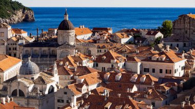 Dubrovnik çatılar üzerinden görünüm