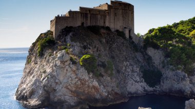 Kale Lovrijenac bir oyun, tahtlar çekim Dobruca ayarlanır