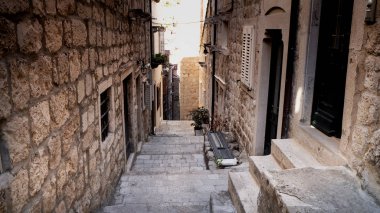 Dubrovnik'in güzel boş sokakta