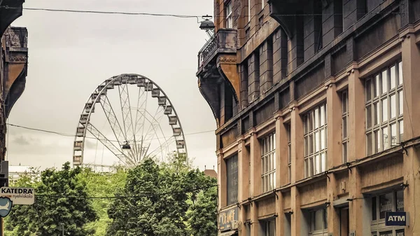 Budapest atracción Budapest Ojo con una vista desde la calle . — Foto de Stock