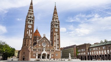 Szeged 'deki Macaristan hanım 'ın Votive Kilisesi ve Katedrali