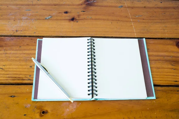 Notebooks Pennen Worden Geplaatst Houten Planken — Stockfoto