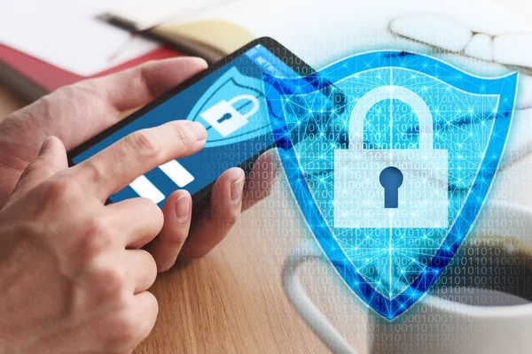 Sistema de seguridad para smartphones y protección de datos de red . —  Fotos de Stock