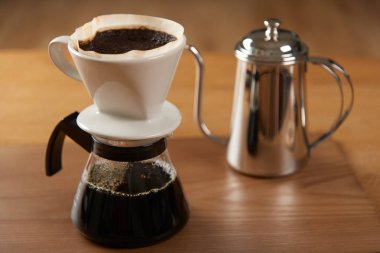 Paslanmaz damla pot ile cam sunucuda kahve zemin seramik el filtre kahve brewer (damlatıcı) ve damla