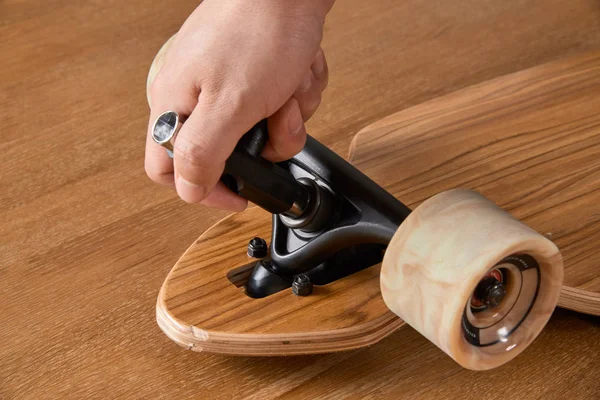 Adjusting Kingpin Nut Longboard Customizing Carving — Stock Photo, Image