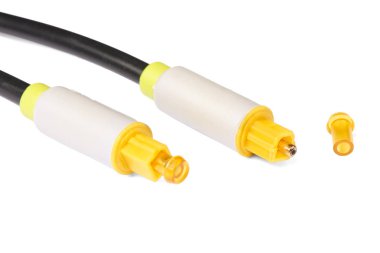 Dijital optik ses kablosu başkanları ile üzerine beyaz izole kap, closeup