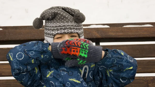 Passeios Inverno Crianças Rua — Fotografia de Stock
