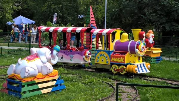 Dans Train Pour Enfants Parc Attractions — Photo