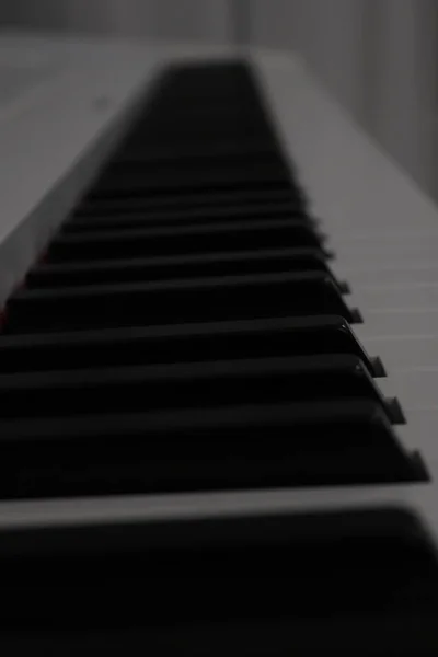 güzel siyah beyaz müzik 