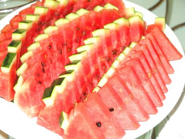 Tropikal meyveli taze meyve salatası. 