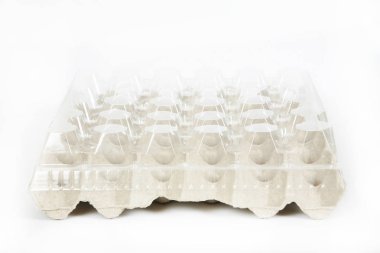 açık arkaplanda beyaz plastik kutu