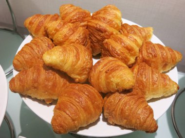 Lezzetli taze tatlı çörekler, yakın plan.