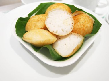 Lezzetli Asya yemeklerinin yakın görüntüsü 