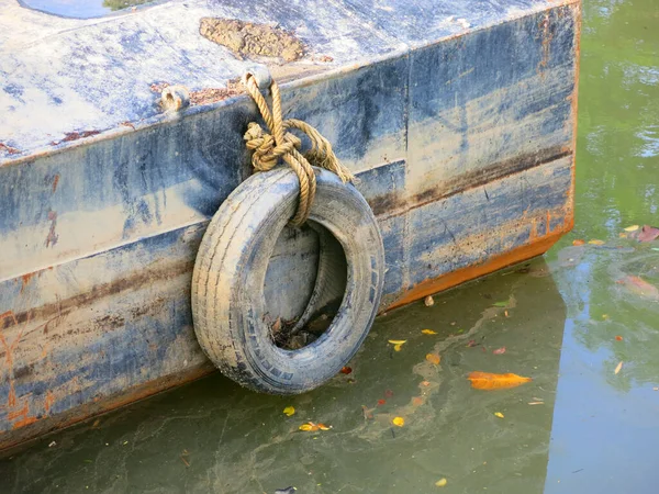 Old Tires Marina Sea Background — Foto Stock