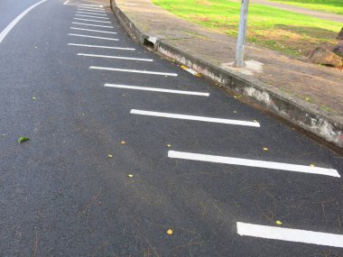 Şehirdeki modern otopark