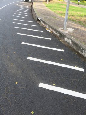 Şehirdeki modern otopark