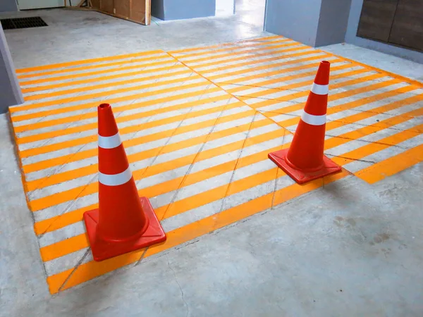 Traffic Warning Cones Row Separate Route Parking Area — Stock fotografie