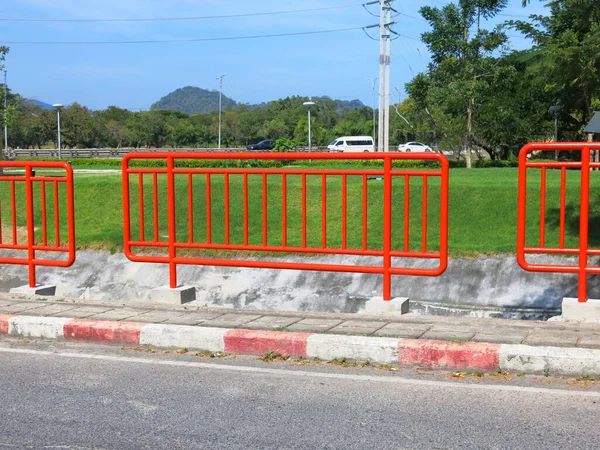 Metal Red Color Fence Street Side — Stockfoto